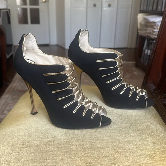 Brian Atwood Naiya Black and Gold Silk Crepe Peep-Toe High-Heel Bootie Size EU42 - Picture 3 of 16